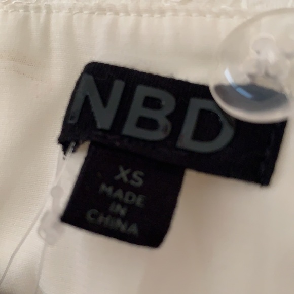 REVOLVE NBD Love My Way Tiered White Lace Gown XS - Picture 4 of 6